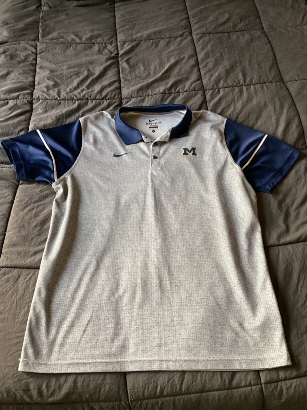 Michigan Nike Men’s L Gray Polo with Navy Sleeves & M Logo